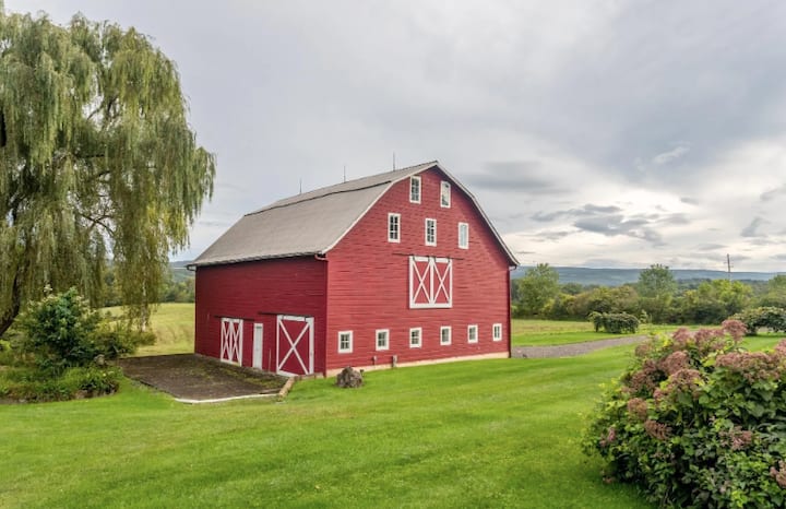 1910 Hudson Valley Estate